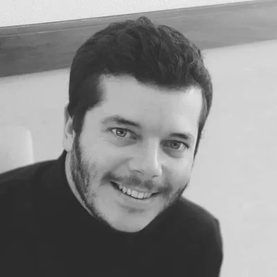 Víctor Santiago